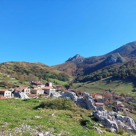 Hosteria Picos De Europa Potes Bagian luar foto