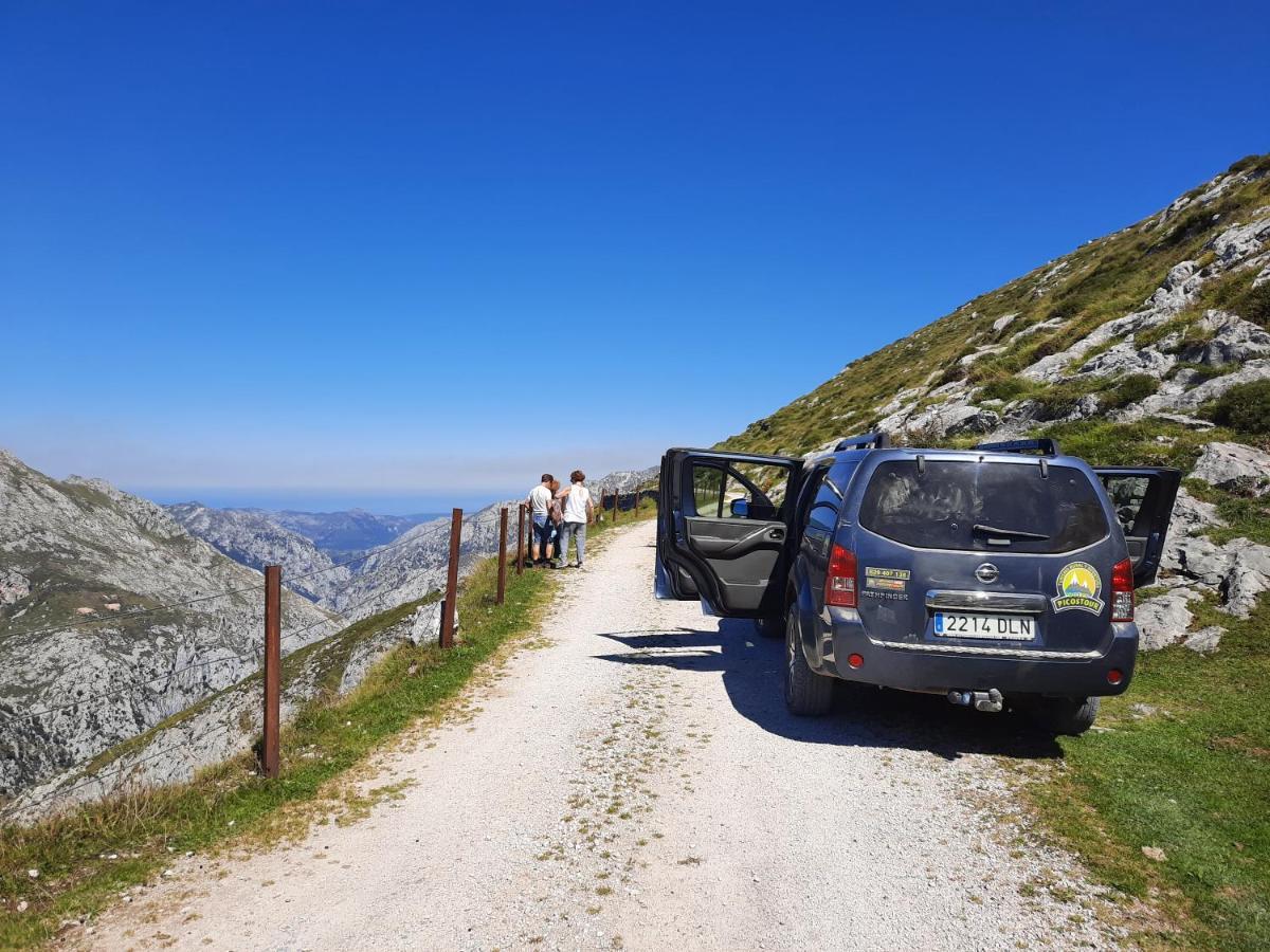 Hosteria Picos De Europa Potes Bagian luar foto