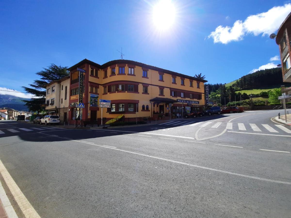 Hosteria Picos De Europa Potes Bagian luar foto